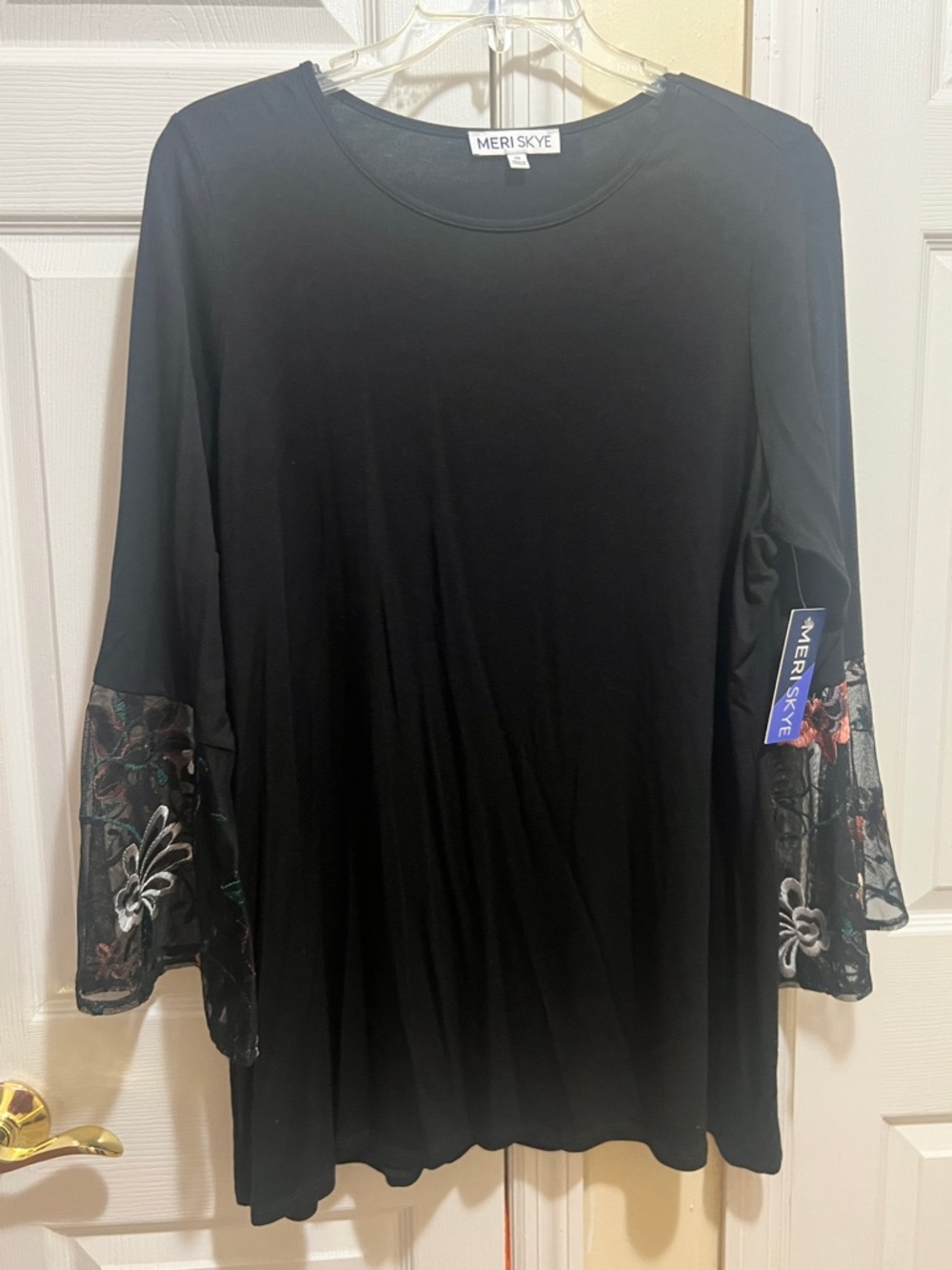 Black Bell-Sleeve Women's Tunic with Floral Lace Trim NWT-  Meri Skye 2X